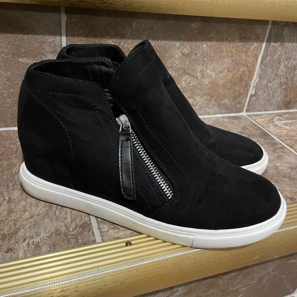 Steve Madden wedge